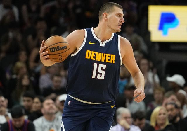 阿尔希拉尔主场优势明显，球迷期待逆转奇迹的简单介绍