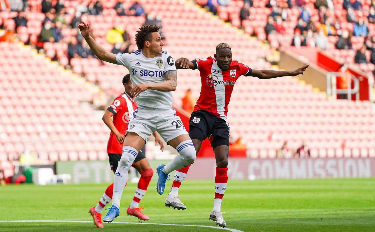 关于凯泽斯劳滕队实现三连胜，状态火烫的信息