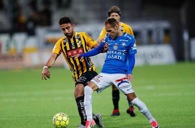 瓦伦西亚客场惊险战平比利亚雷亚尔,状态回暖 瓦伦西亚客场惊险战平比利亚雷亚尔,状态回暖