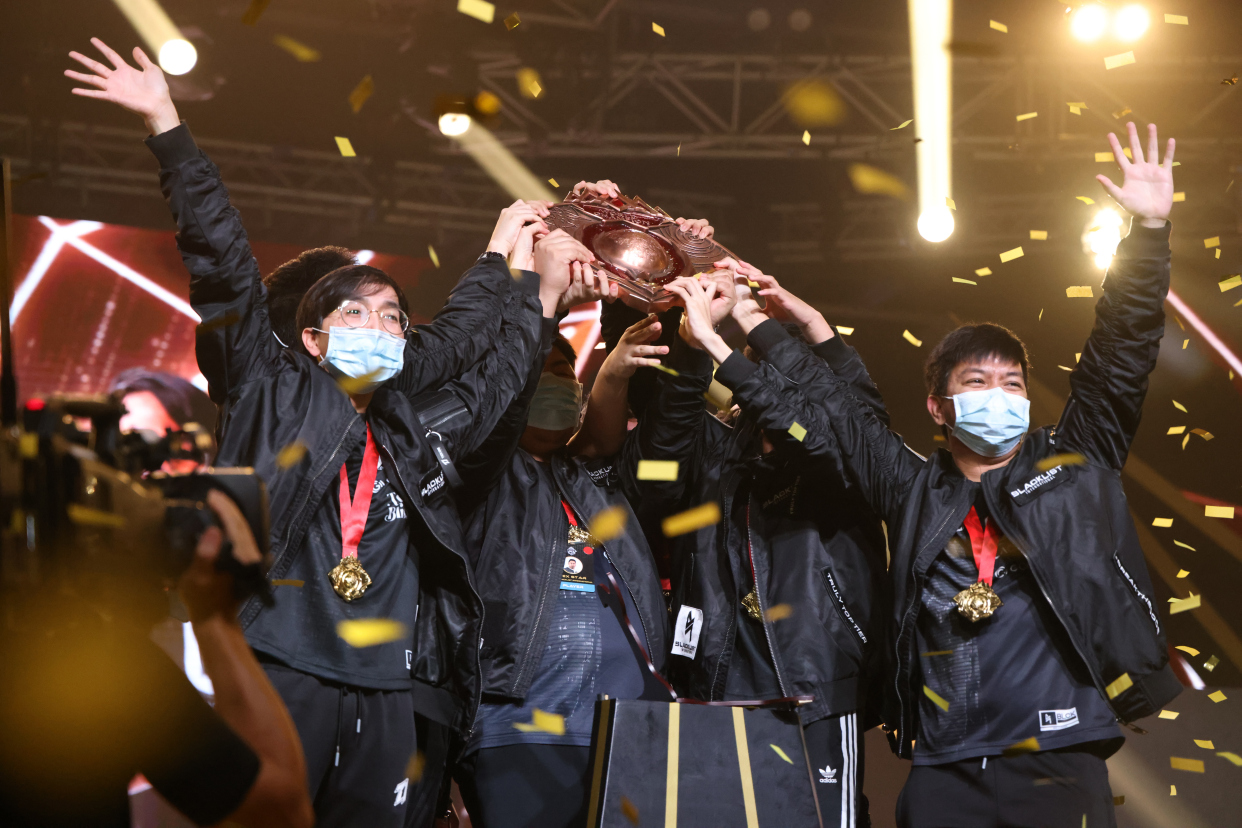 足球联赛冠军争霸战燃烧全场