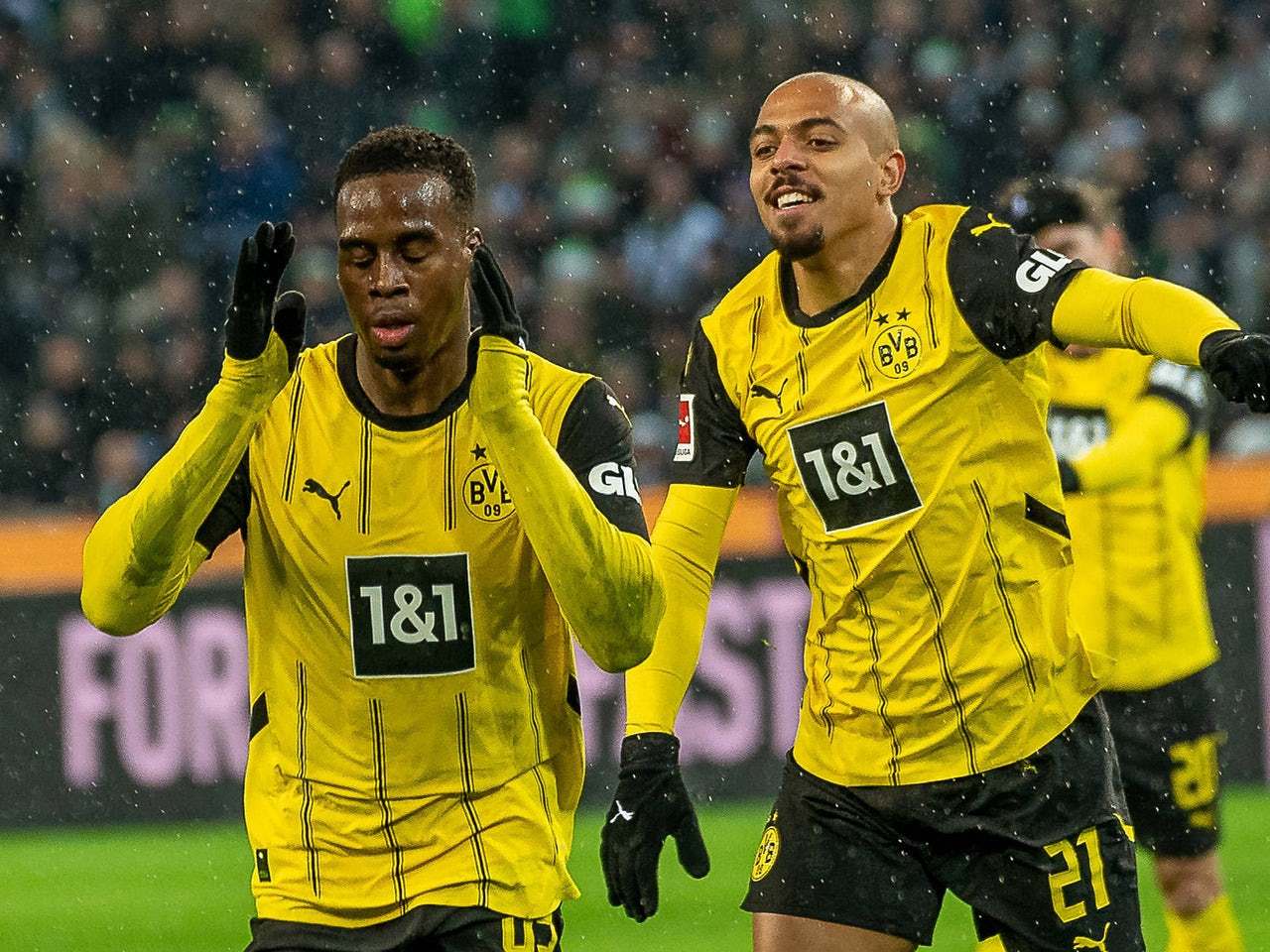 多特蒙德队中场球员欲加盟英超球队的简单介绍