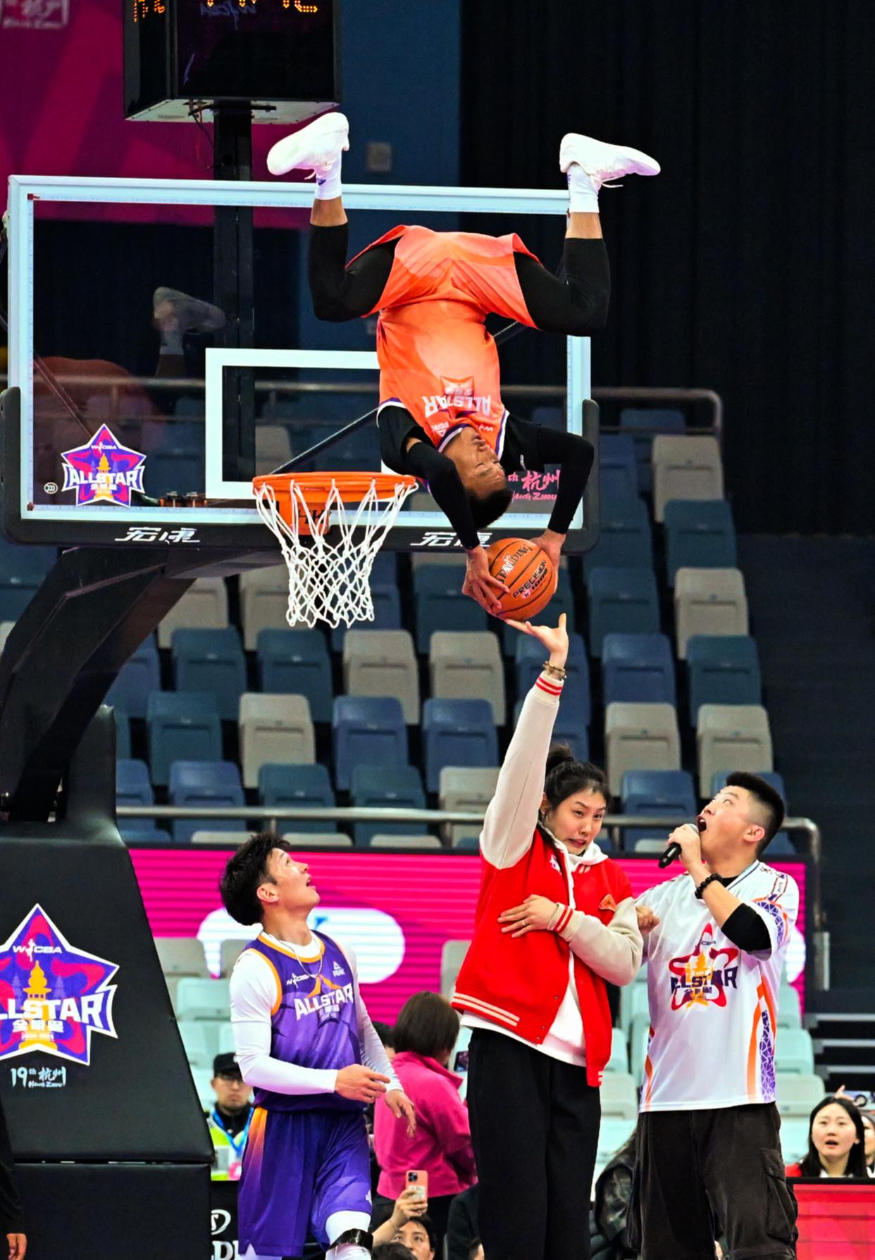 合肥球馆迎来激动人心的一幕