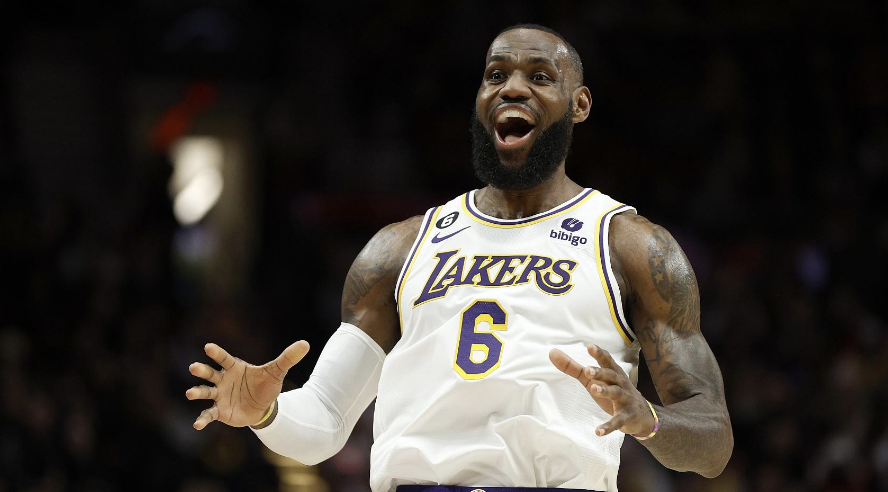 华体会vip注册-湖人艰难险胜马刺，詹皇神迹再现