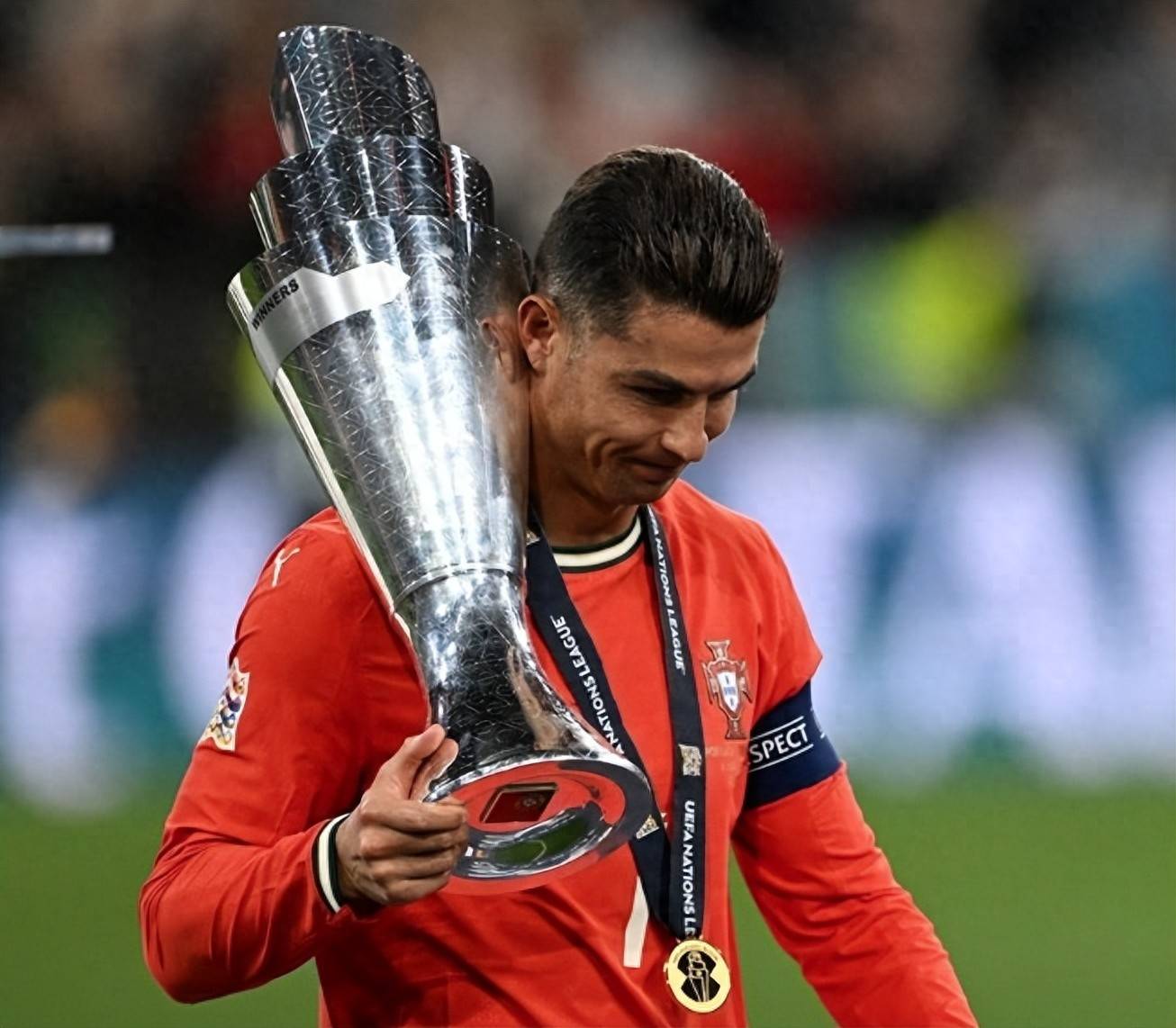 华体会在线-包含夺取联赛冠军，球队绝不退缩的词条