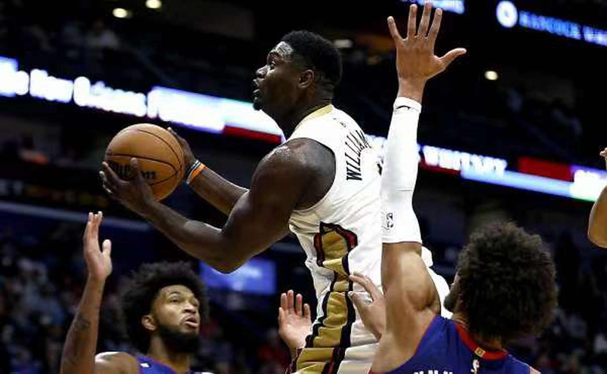 鹈鹕队中锋威廉森半场+惊艳全场的简单介绍