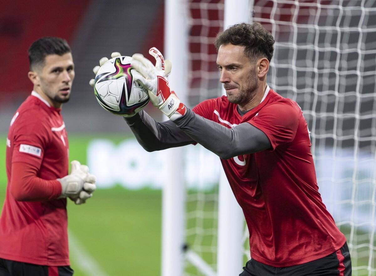 爱尔兰国家队士气高昂,备战比赛全力以赴 爱尔兰国家队士气高昂,备战比赛全力以赴