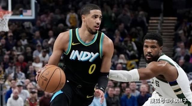 步行者队主场击败雄鹿队取得关键胜利