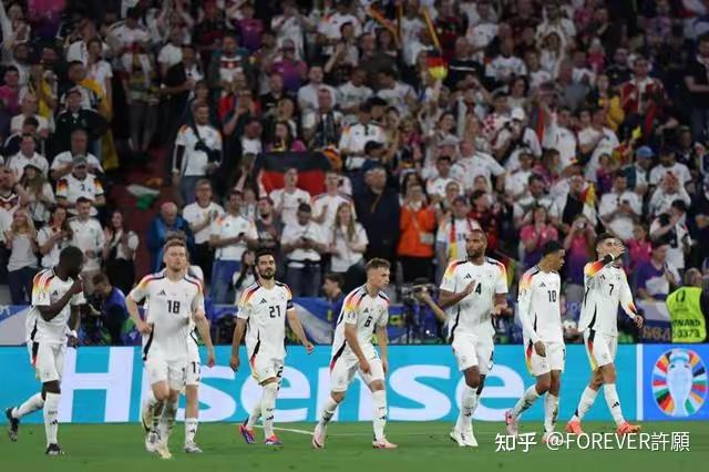 欧洲俱乐部足球比赛反响强烈，球迷热情高涨