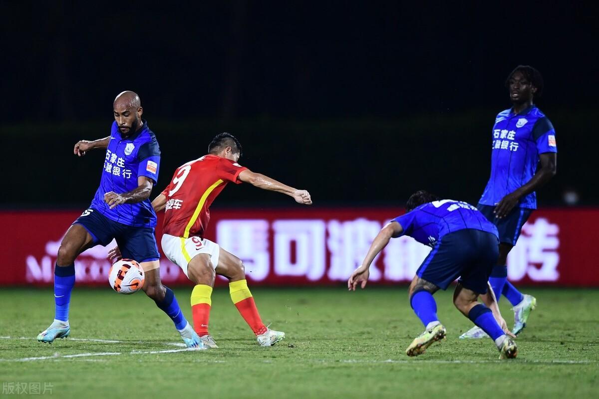 深圳队全力以赴，绝地反击逆转比赛