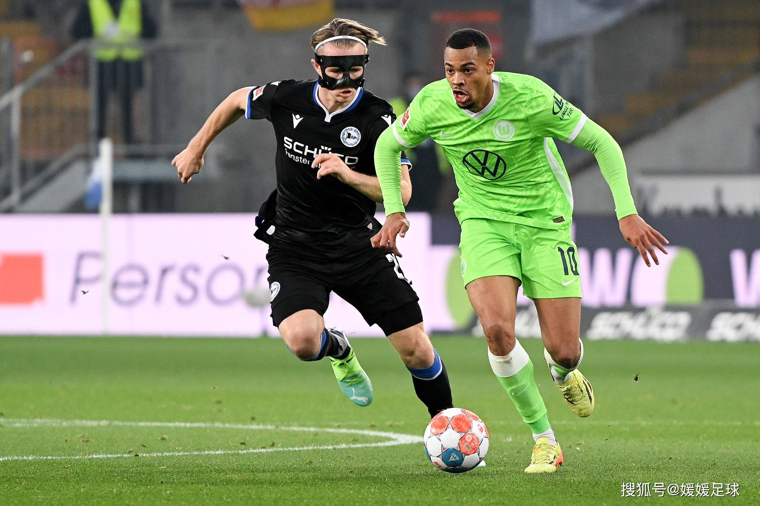 波鸿队在客场比赛中上演逆转，取胜比赛