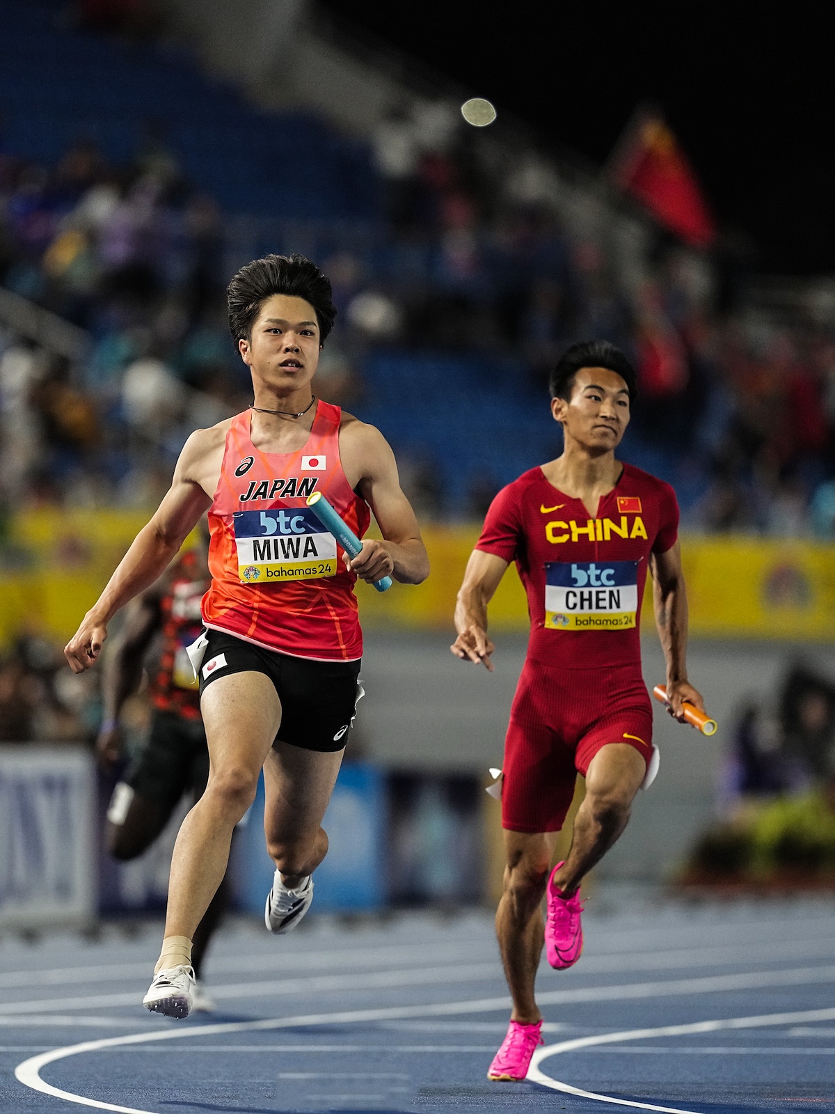 华体会竞技-包含中国田径选手突破自身最好成绩，获奖的词条