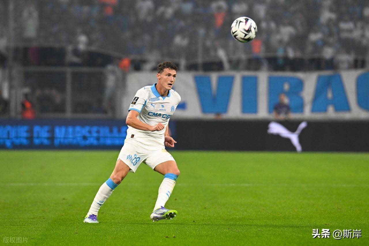 华体会视频-马赛球队全力以赴，展现出色表现积极角逐法甲