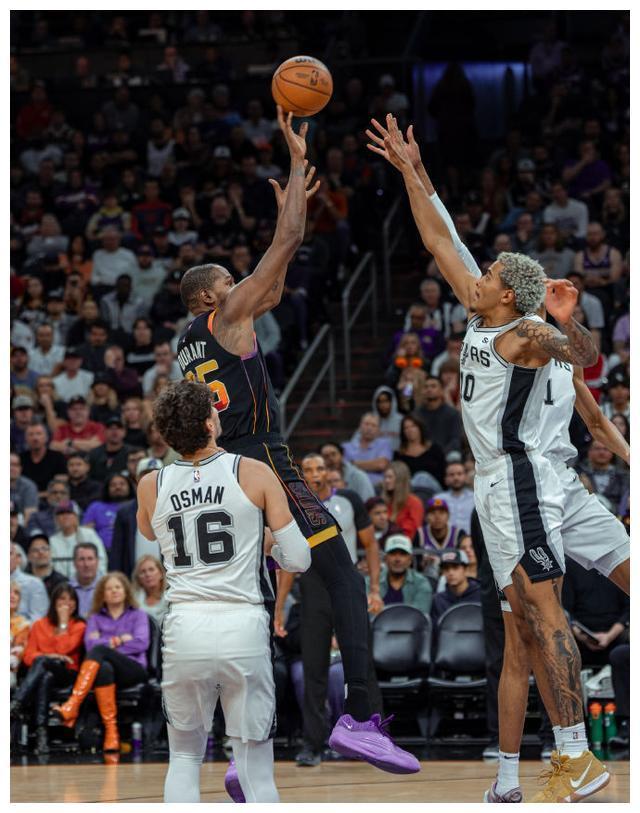 热火击败马刺，杜兰特再次砍下分