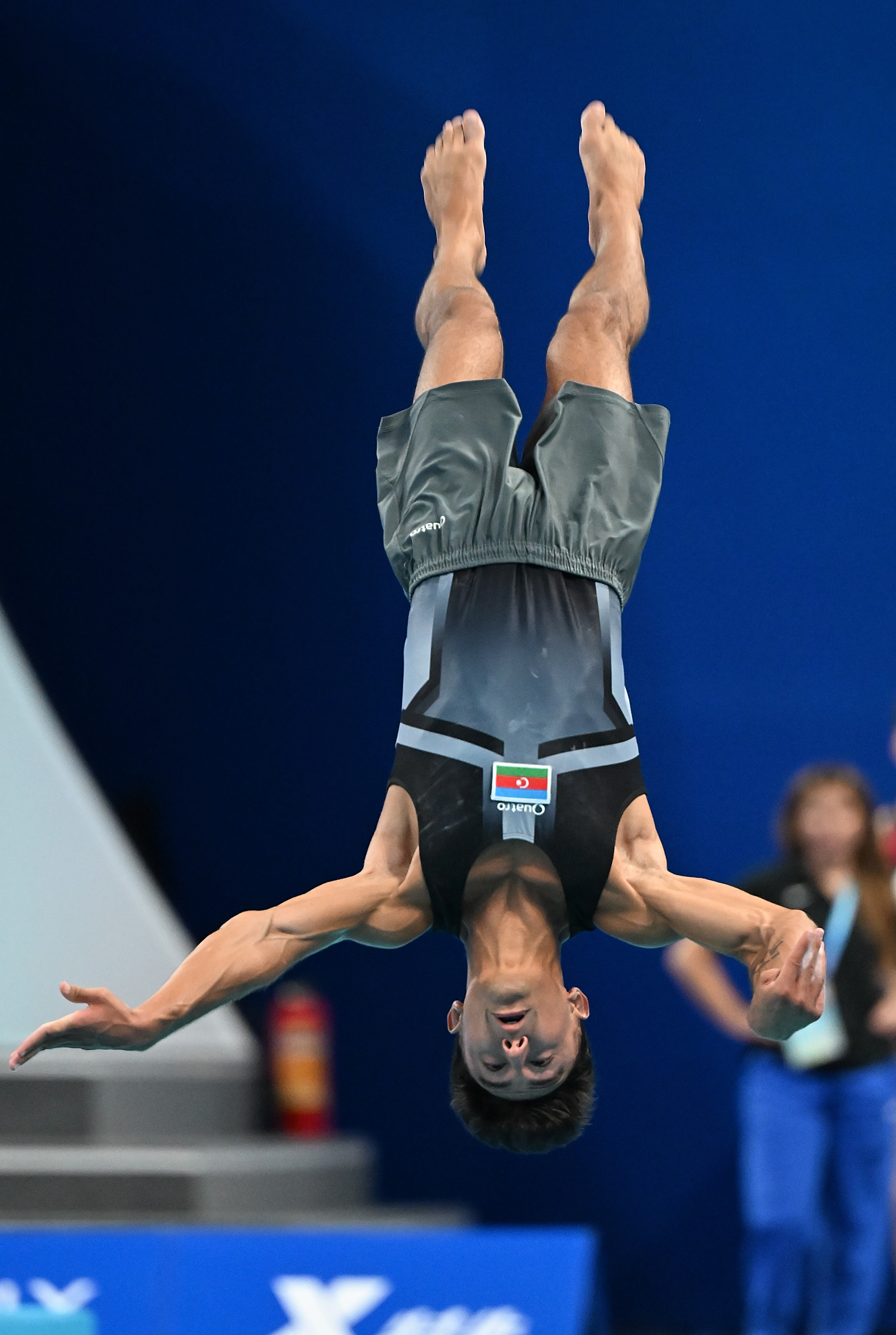 包含日本选手获得男子蹦床比赛铜牌的词条