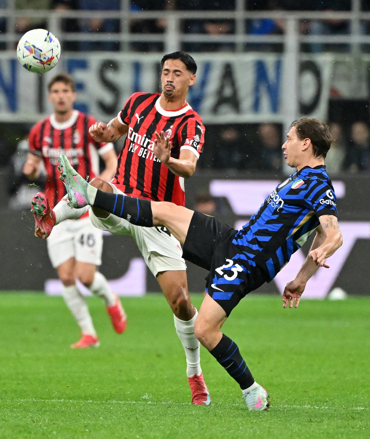 华体会投注-AC米兰传球精准，屡次打开对手阵线取分